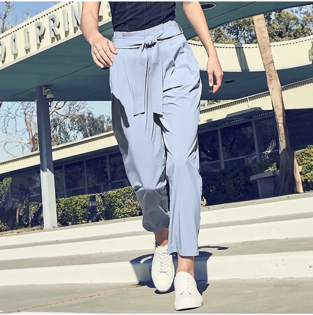 Athleta Pants Womens 4 Blue Skyline Pleated Paperbag Waist High Rise City Ankle